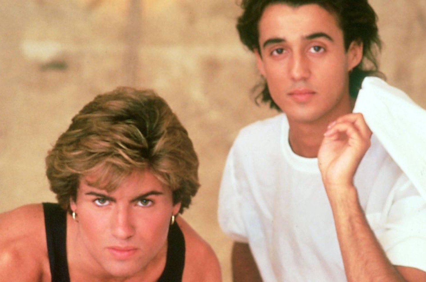 Wham! conquista o topo global com clássico natalino 'Last Christmas'