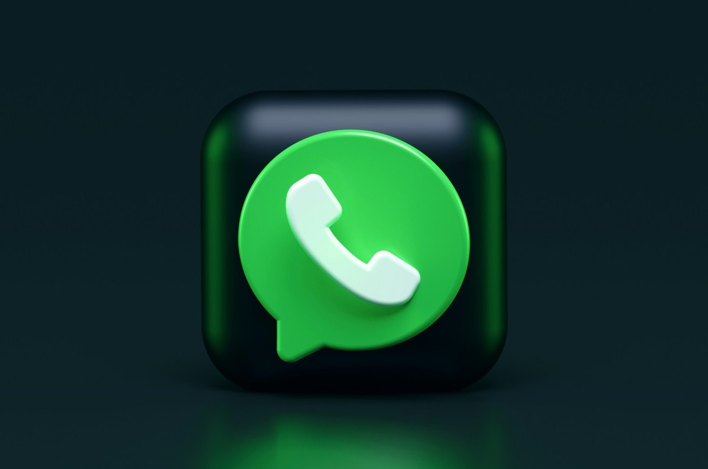 WhatsApp recua e mantém chatbots de IA no Brasil após pressão regulatória